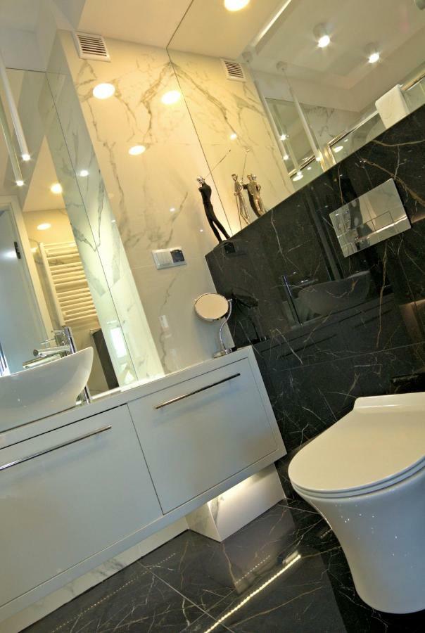 Blue Velvet Premium Apartments II Torun Bagian luar foto